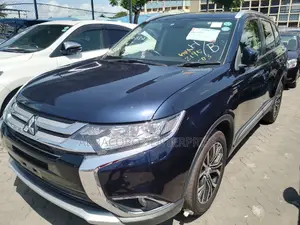 Mitsubishi Outlander 2016 Blue