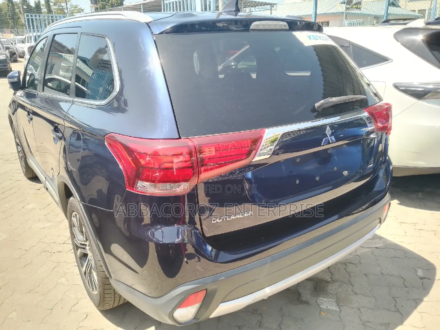 Mitsubishi Outlander 2016 Blue