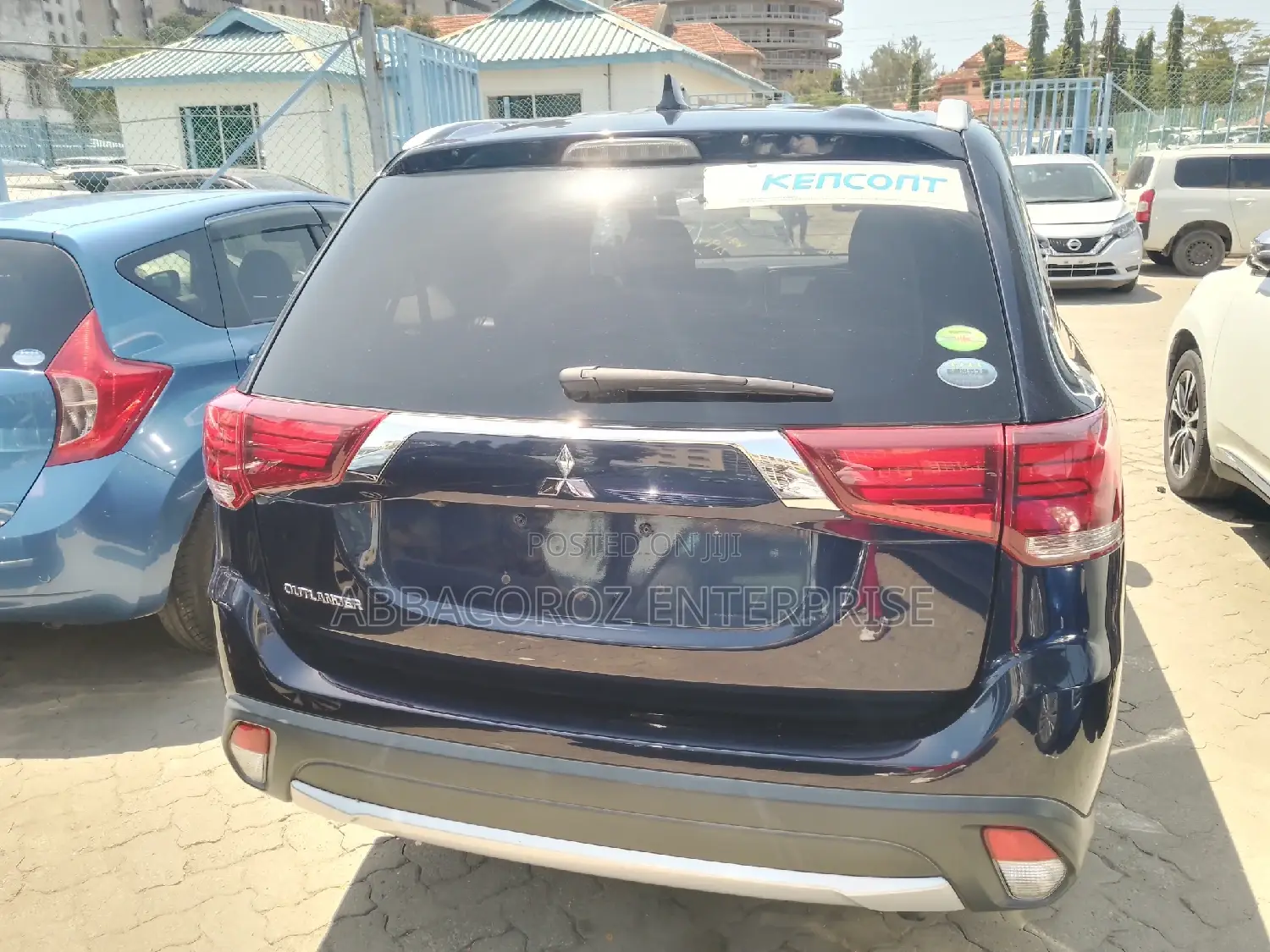 Mitsubishi Outlander 2016 Blue