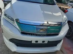 Toyota Harrier 2018 White