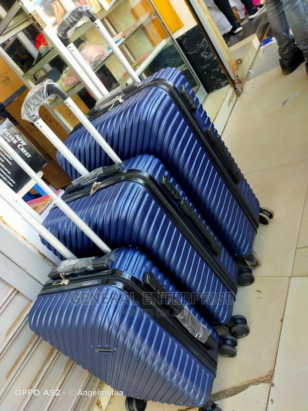 3 in 1 Luxurious Fibre Suitcase - thumbnail 2
