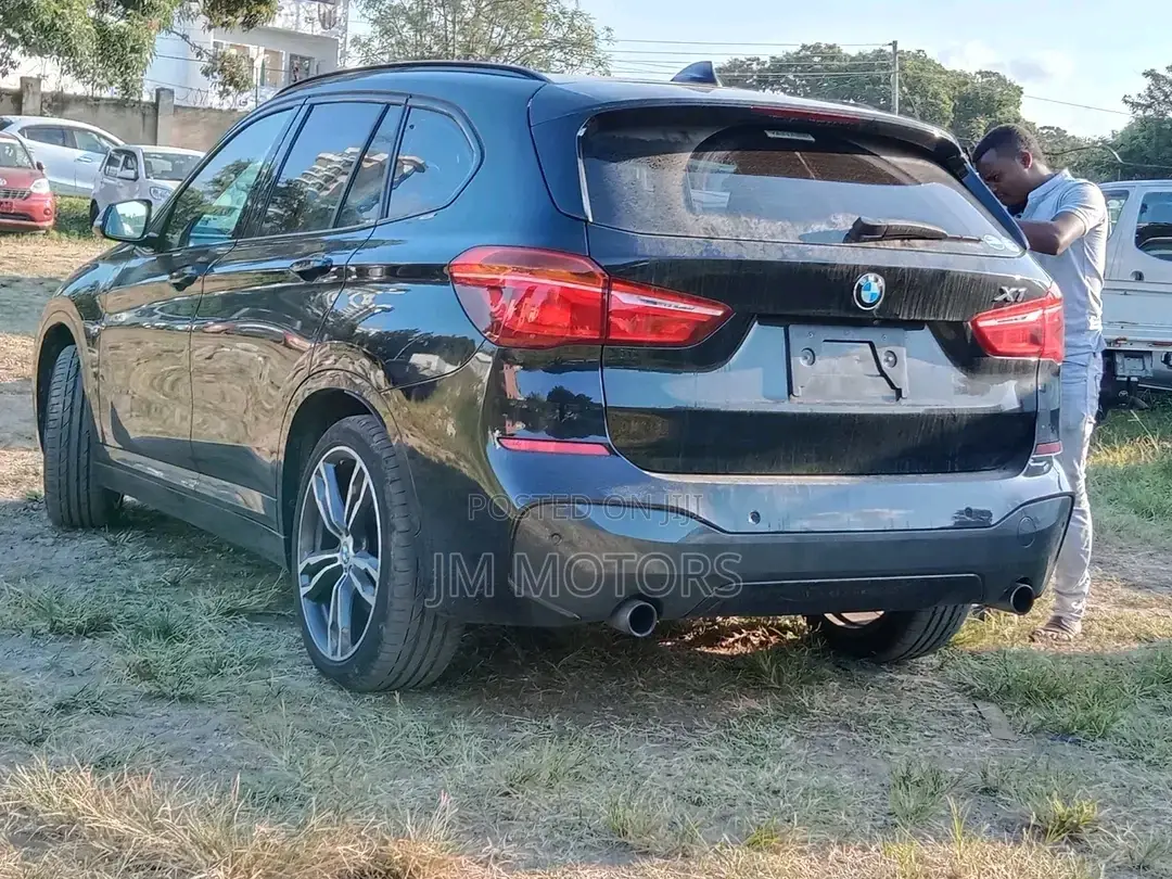 BMW X1 xDrive28i AWD 2016 Black
