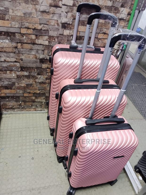 3 in 1 Luxurious Fibre Suitcase - thumbnail 2