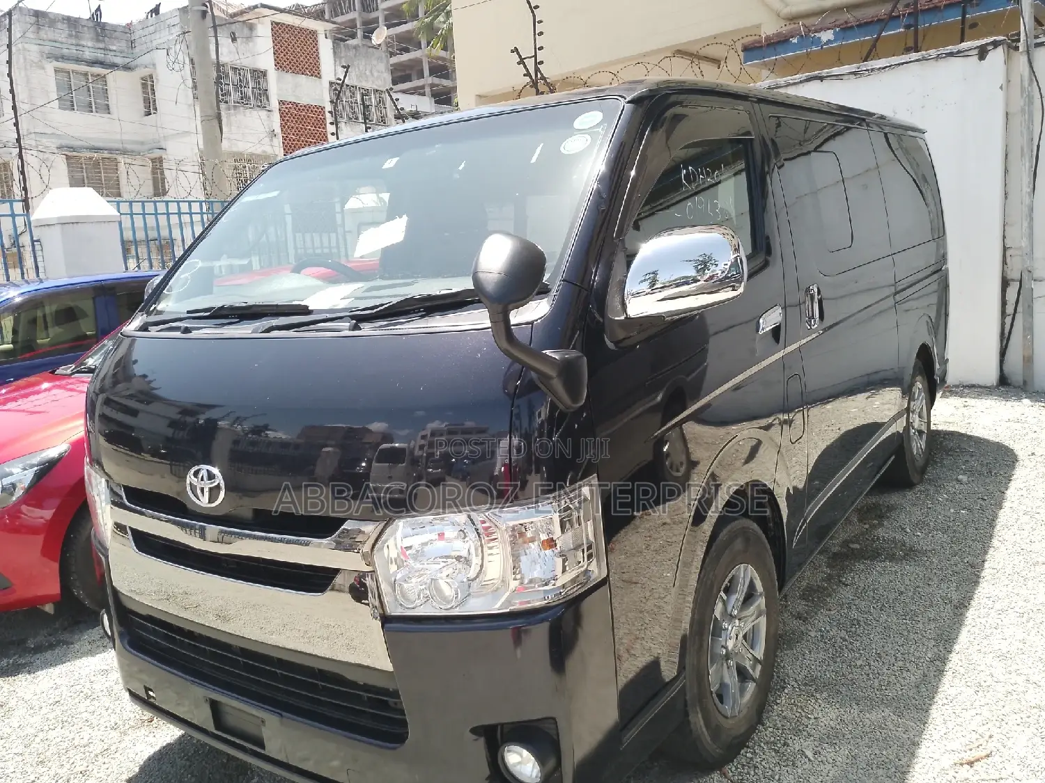 Toyota HiAce 2016 Black