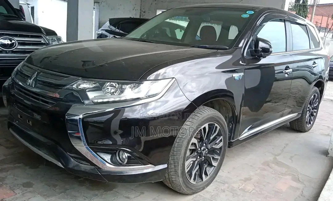 Mitsubishi Outlander 2017 Black