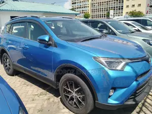 Toyota RAV4 2016 Blue