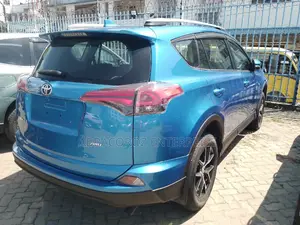 Toyota RAV4 2016 Blue