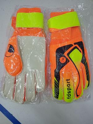 Junior Goalkeeper Gloves - thumbnail 2