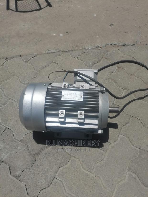 Electric Motor-3 Phase-5.4hp - thumbnail 3