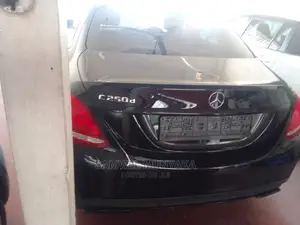 Mercedes-Benz C250 2018 Black