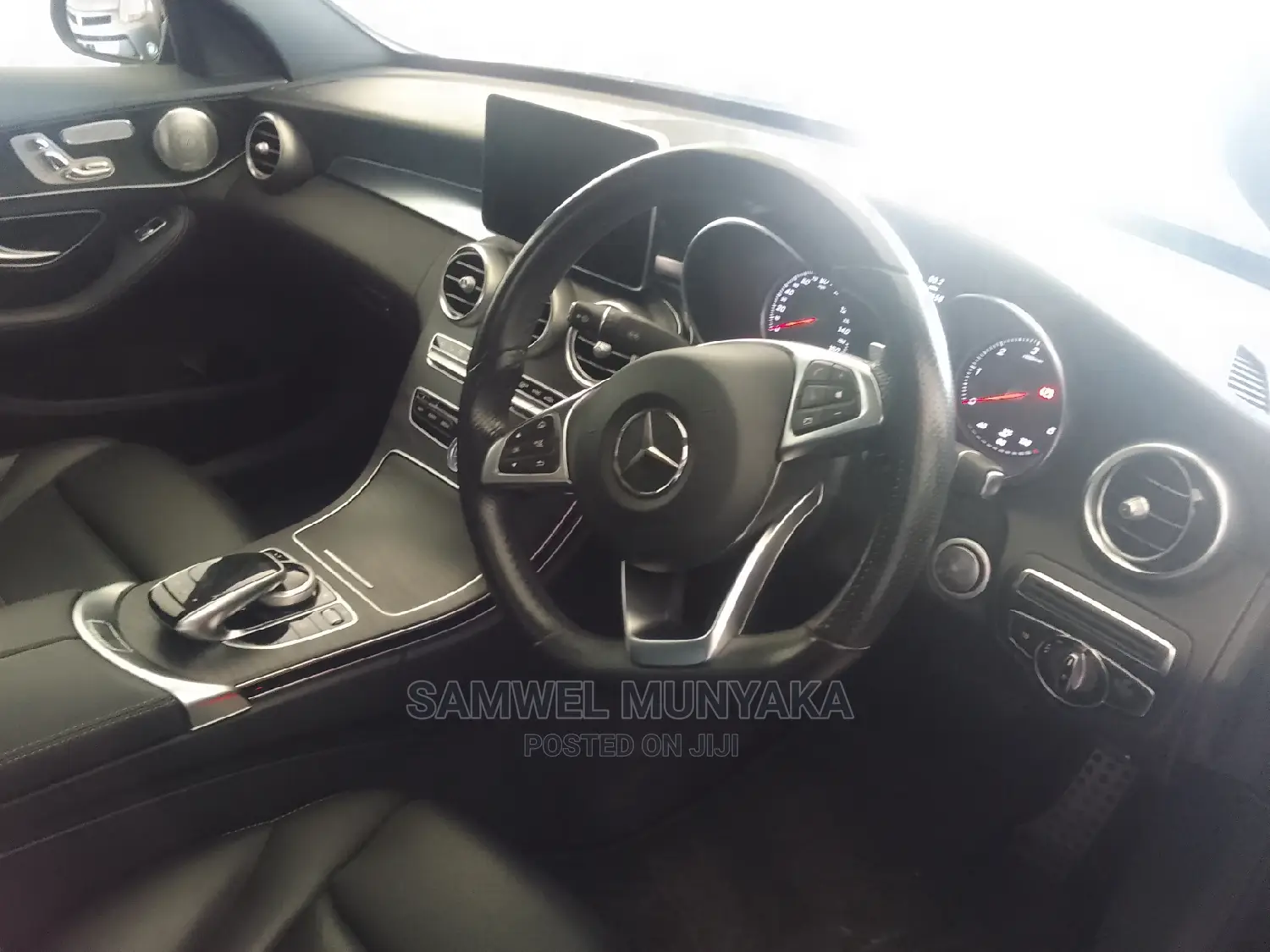 Mercedes-Benz C250 2018 Black