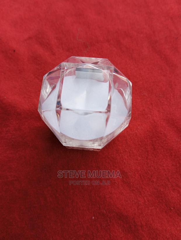 Acrylic Crystal Ring Box. - thumbnail 2