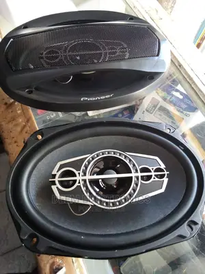 Pioneer Speakers Size 6by9 600 Watts (Oval)