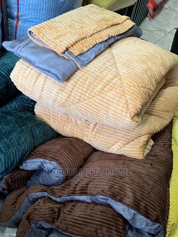 Quality Velvet Duvet Set Available - main view