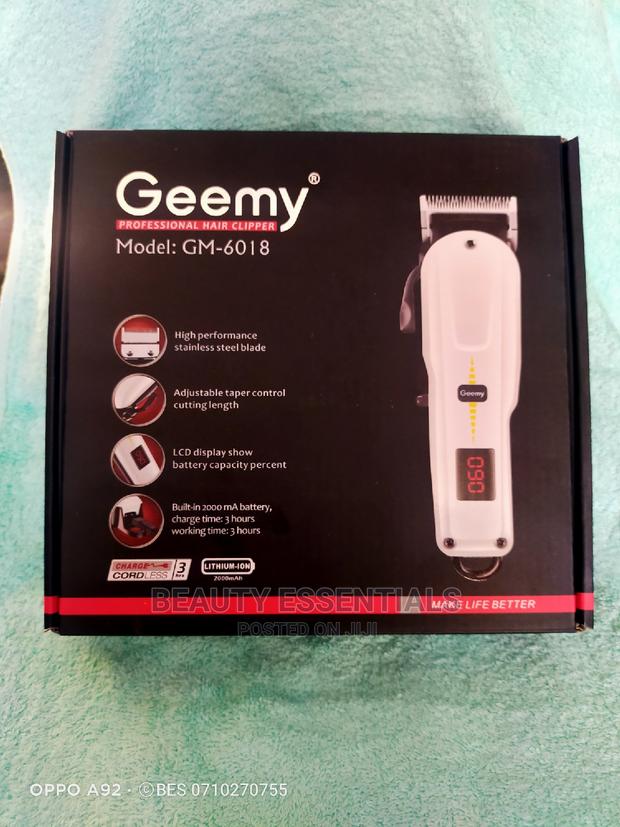 Geemy Rechargeable Shaving Machine - main view