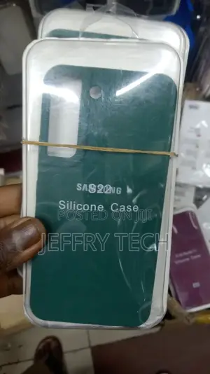 Liquid Silicone Samsung S22 Case Green