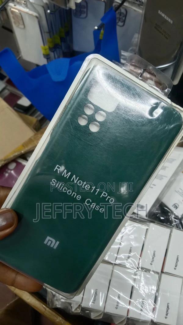 Redmi Note 11 Pro Liquid Silicone Case With Soft Microfiber - thumbnail 2
