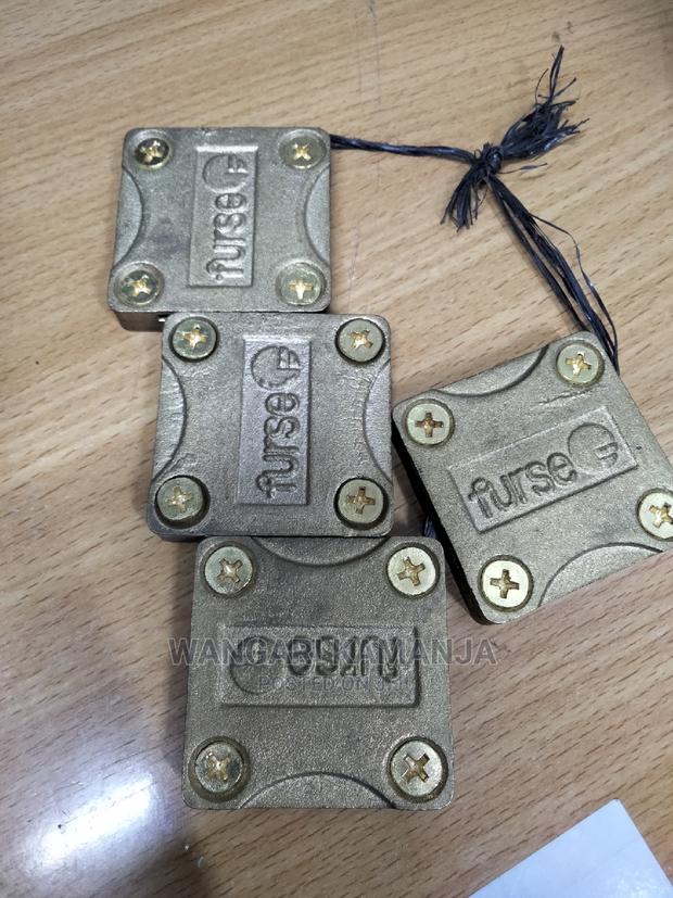 Square Clamps - main view