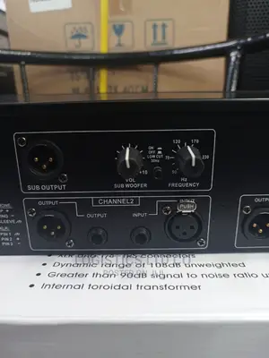 DBX 231 Graphic Equalizer
With Subwoofer Output