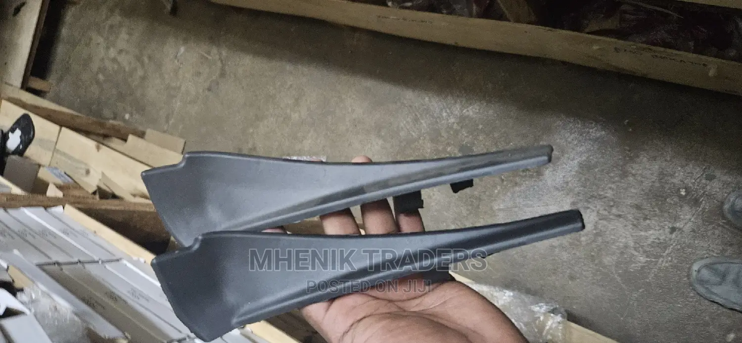 Xtrail Windscreen Finisher