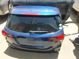 Honda Vezel Hybrid Boot