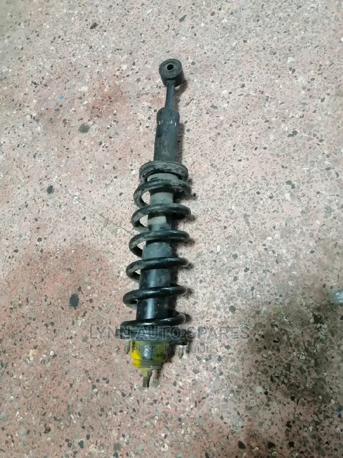 Toyota Hilux Vigo 4wd Front Shock