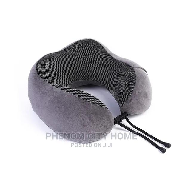 Neck Pillows/Travel Pillow