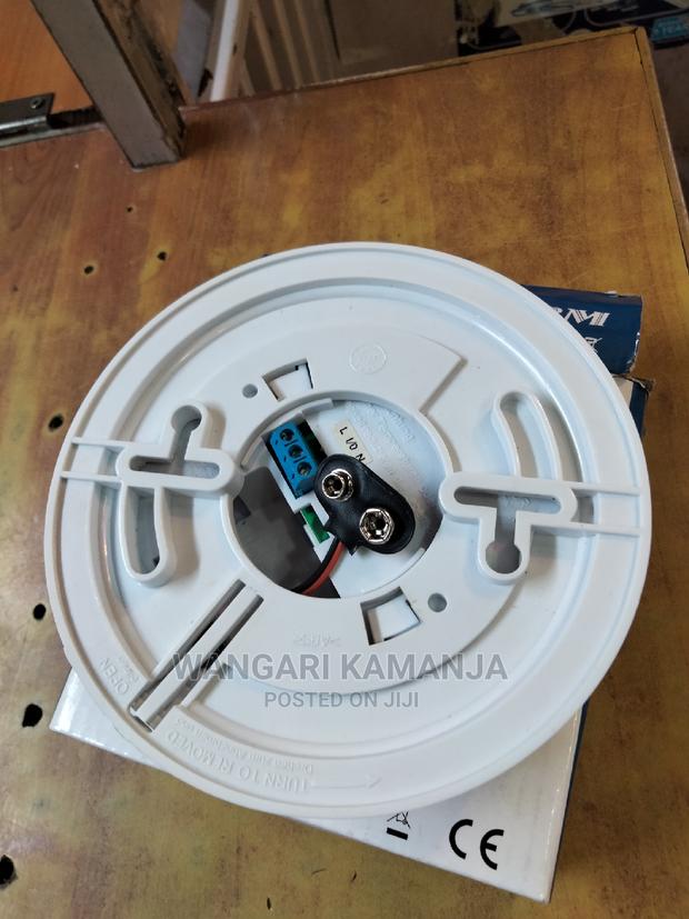 Smoke Alarm Detector - thumbnail 2