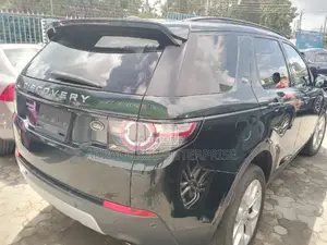 Land Rover Discovery 2015 Green