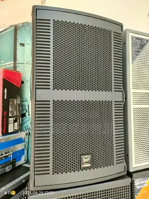 R C F 3000W Mid Speaker Proffesional 15''