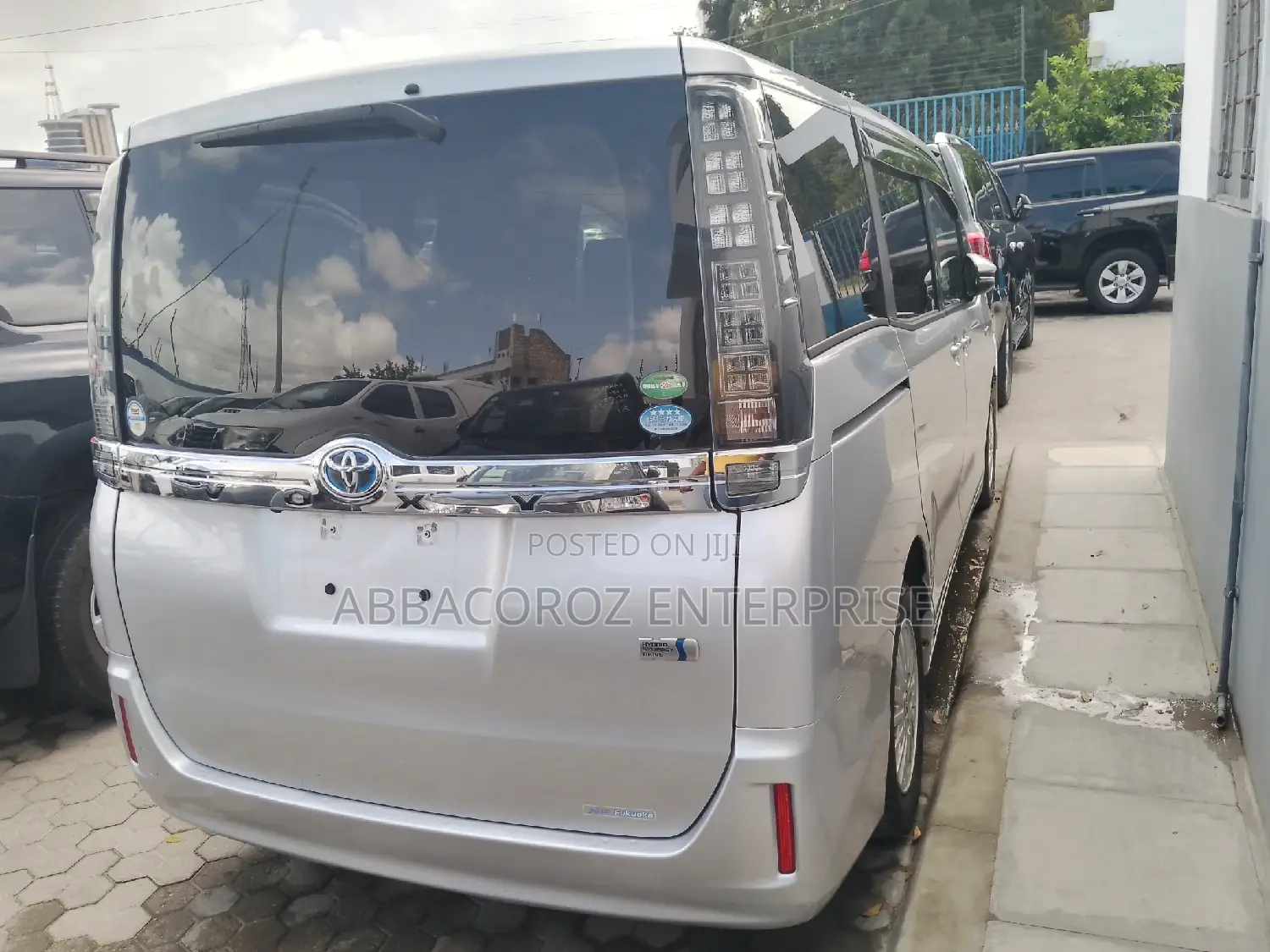 Toyota Voxy 2016 Silver