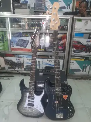 Bass Guitar 4strings, Solo Guitar Ibanez and Combo