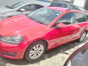 Volkswagen Golf 2016 Red