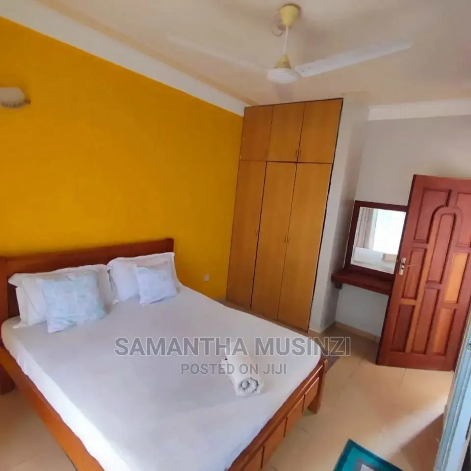 2 Bedroom Close to Beach