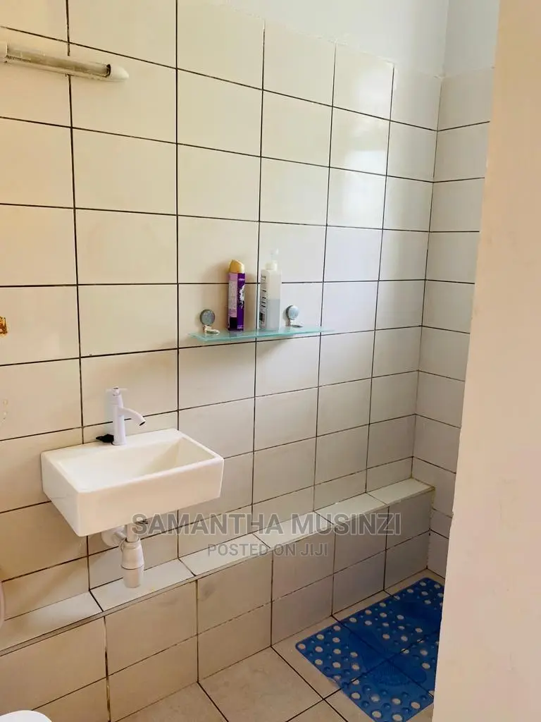 2 Bedroom Close to Beach
