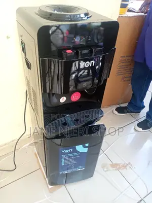 Von Black Dispenser