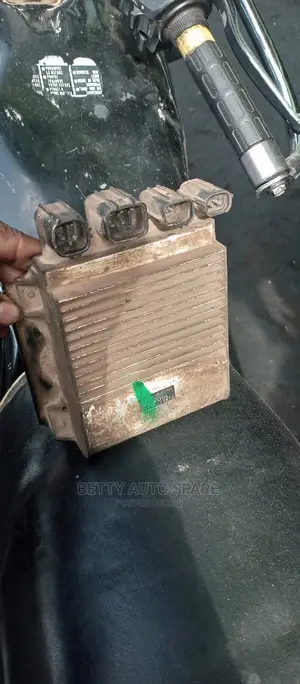 Toyota Hiace Injector Drive (7L New Model)