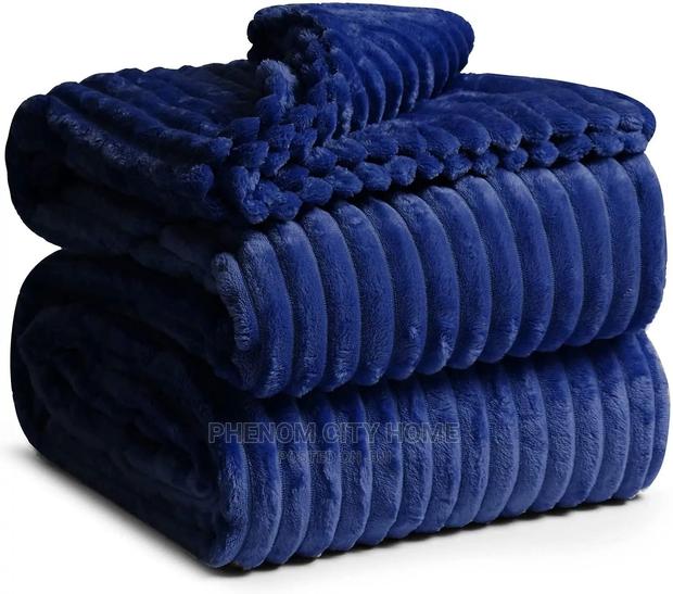 Throw Blanket - main view