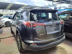 Toyota RAV4 2016 Gray