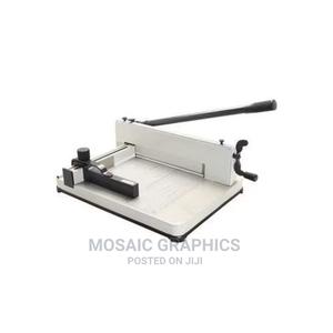 Heavy Duty A4 Cuter - thumbnail 2