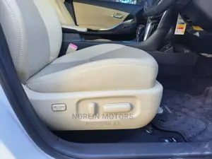 Toyota Premio 2016 White