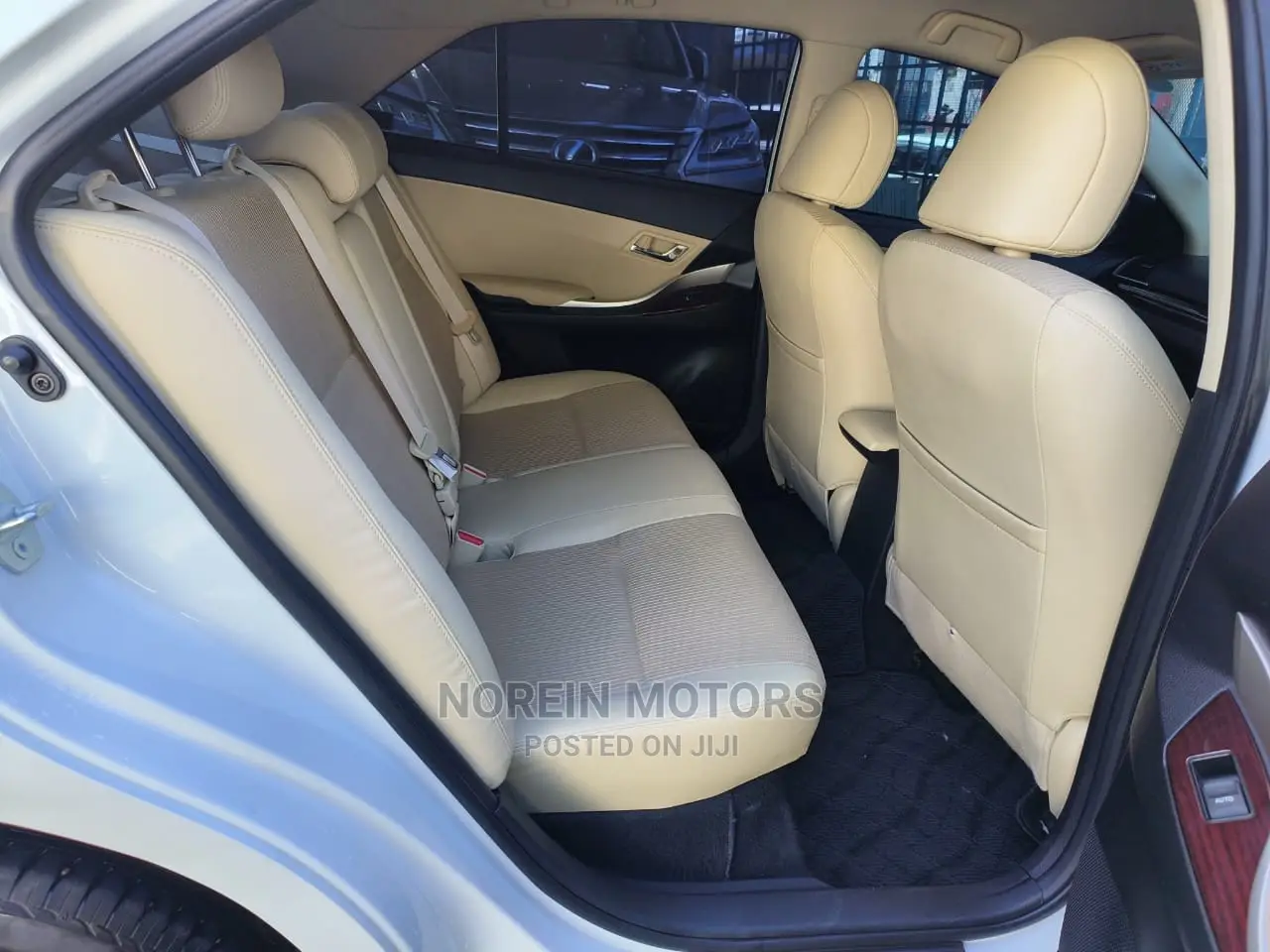 Toyota Premio 2016 White