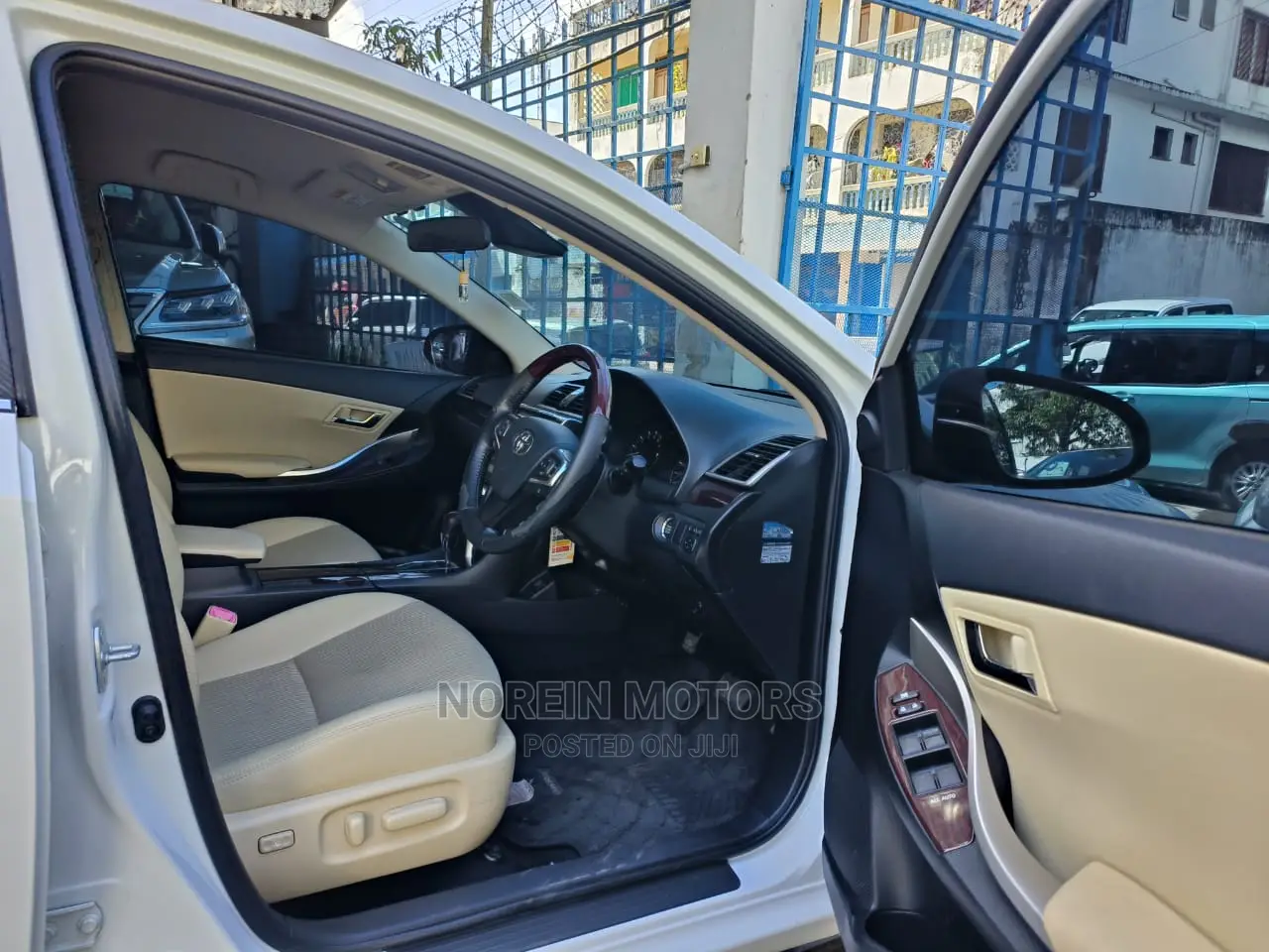 Toyota Premio 2016 White