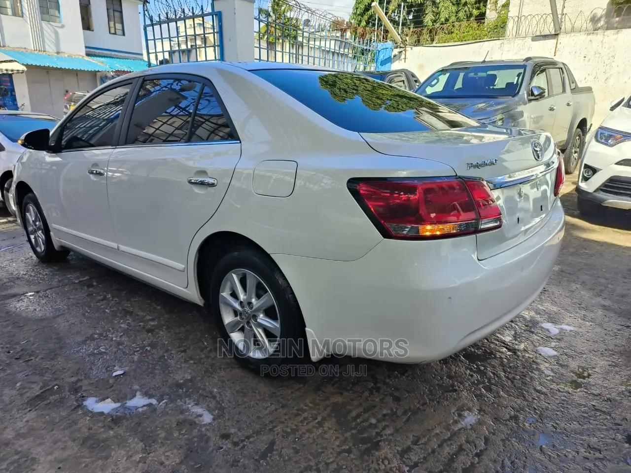 Toyota Premio 2016 White