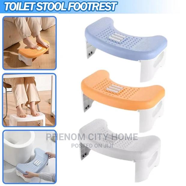Foldable Footrest With Rollers - main view