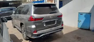 Lexus LX 570 (5 seats) AWD 2016 Silver