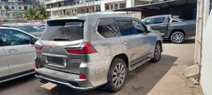 Lexus LX 570 (5 seats) AWD 2016 Silver