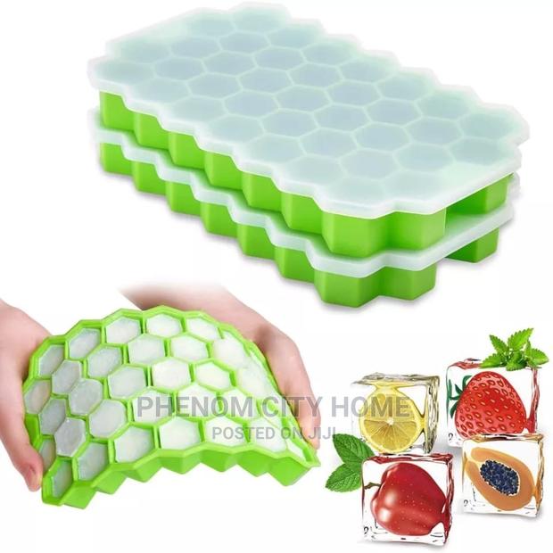 Reusable Honeycomb Honey Mould - thumbnail 3