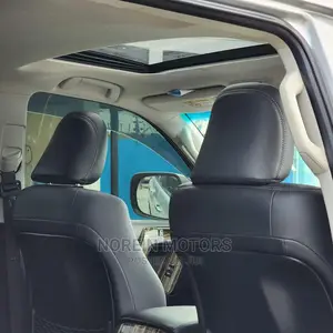 Toyota Land Cruiser Prado 2017 Silver