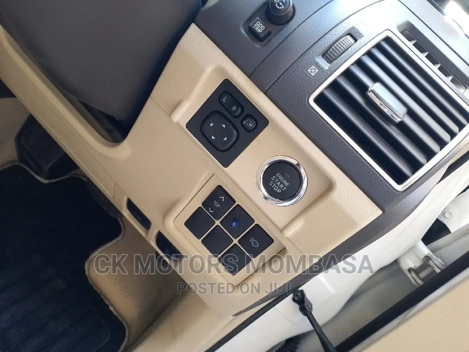 Toyota Land Cruiser Prado 2016 White